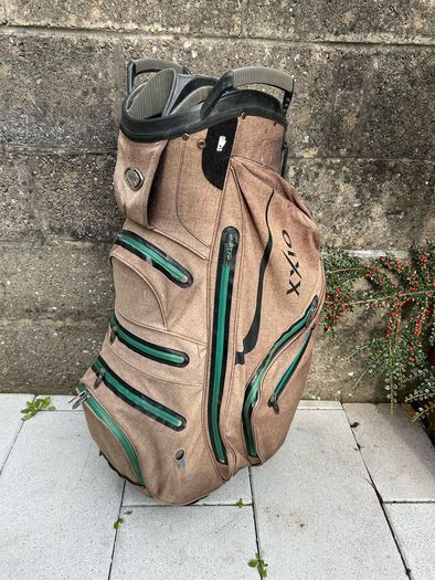 Full set of left handed golf clubs