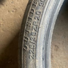 225/35-20  tyre NEW