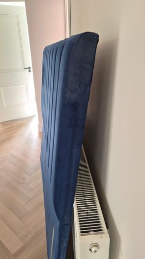 headboard