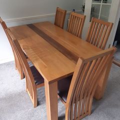 Table & Chairs