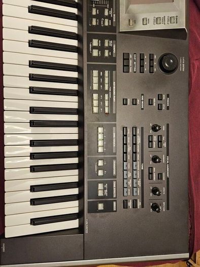 Roland G-70 synthesizer for parts or repair