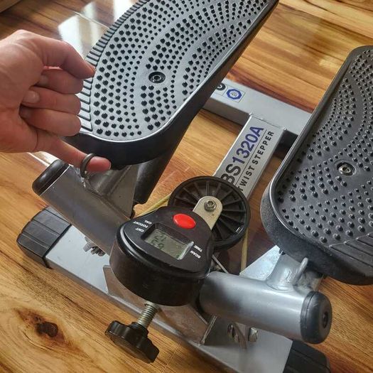 Exercise equipment  MINI STEPPER