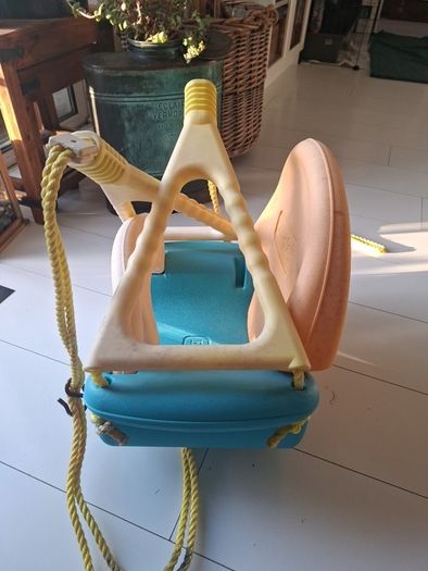 Baby outdoor swing
