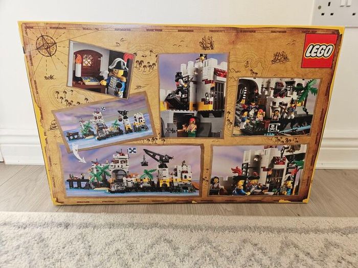 Lego 10320 Eldorado Fortress Brand New