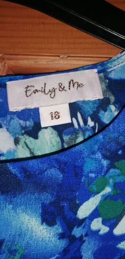 Dress lovely colours size 18 elasticated at back  has pockets