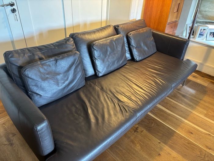 Bo Concept 3-seater leather sofa (dark brown)