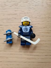 lego hockey player collectible series 4