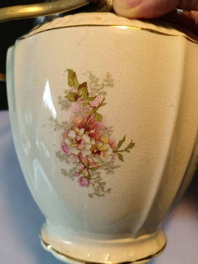 Fabolous Hand painted Victorian Stoneware Biscuit Barrel