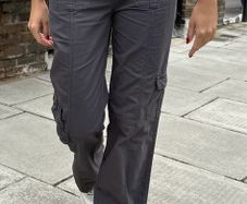Brandy Melville Kim cargo pants