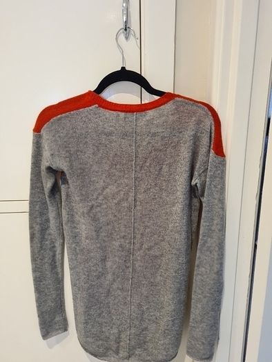 Line knitwear 100% cashmere jumper size XS but runs larger
