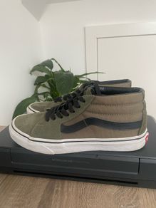 Vans Sk8-Hi Shoes (Size UK 6)