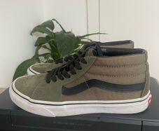 Vans Sk8-Hi Shoes (Size UK 6)