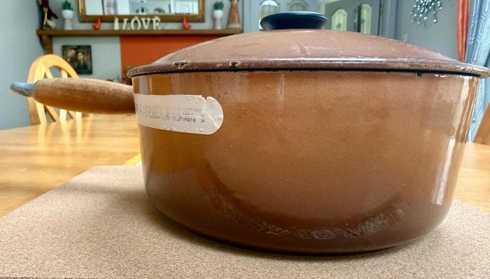 Le Creuset Cast Iron Saucepan with Wooden Handle 22"