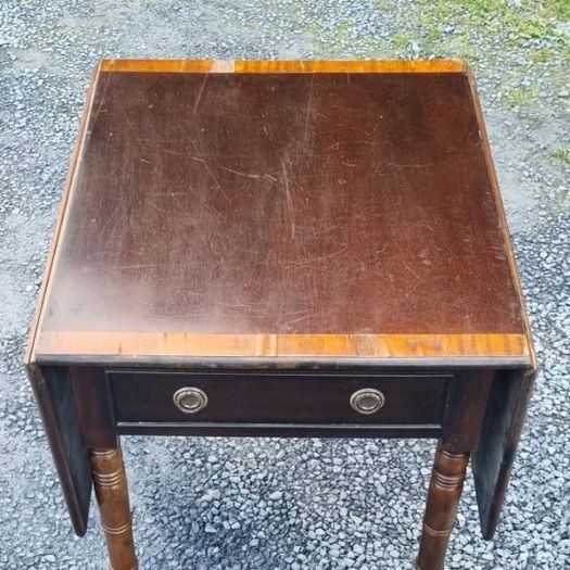 Drop Leaf Table KAS1349