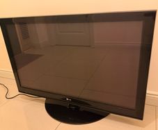 LG 42PQ2000 (screen not powering on)