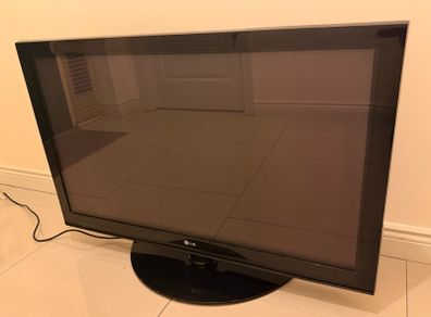 LG 42PQ2000 (screen not powering on)