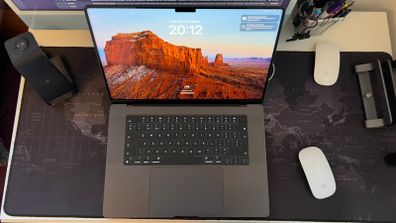 6-inch MacBook Pro M4 Pro, 24GB RAM, Space Black