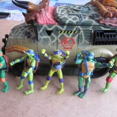 Teenage Mutant Ninja Turtles Tricera Tank+