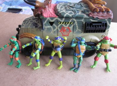 Teenage Mutant Ninja Turtles Tricera Tank+