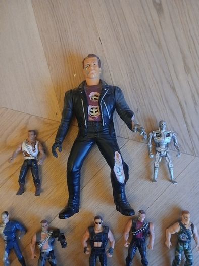 Terminator 2 figures