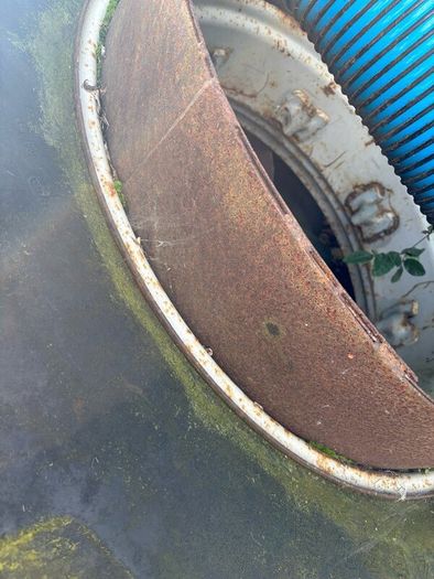 Tractor tyres power washer