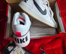 Nike Trainers size 5.5 UK