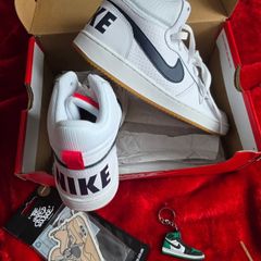 Nike Trainers size 5.5 UK