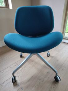 Ergonomic Lounge Chair