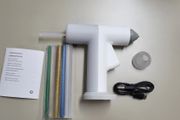 BRAND NEW Hot Melt Glue Gun, 4V,Lithium Battery,Cordless With Glue Stick 125mm