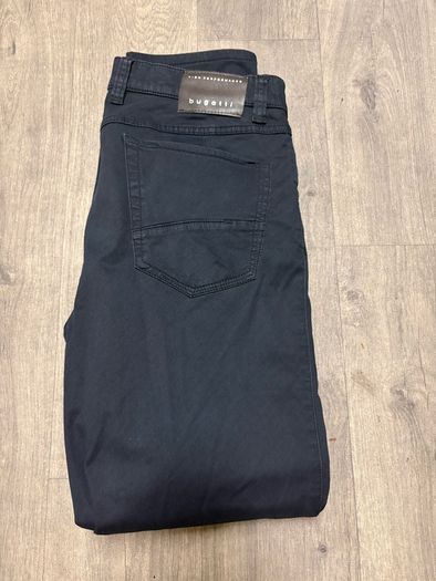 Bugatti Jeans Navy 36 x 32 New
