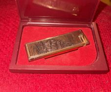 Vintage Japanese Lighter, Heavy gold tone, Original Presentation Case