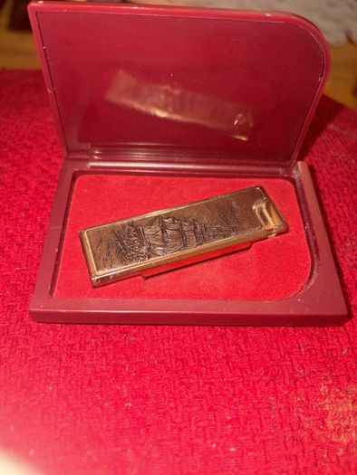 Vintage Japanese Lighter, Heavy gold tone, Original Presentation Case