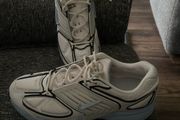 mens trainers size 8