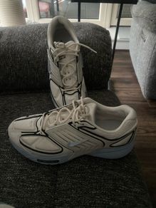 mens trainers size 8