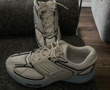 mens trainers size 8