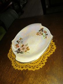 Porcelain vintage cake tray