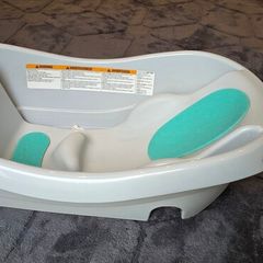 Baby bath tub
