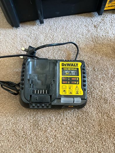 dewalt 3 piece kit with 3 batteries