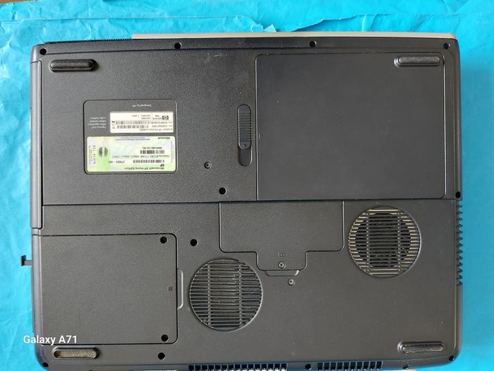 HP Pavilion zv6000, Windows XP, in excellent cosmetic condition, A Genuine real Blast from the past