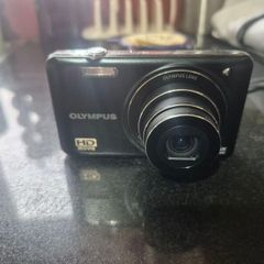 Olympus D-745 Digital Camera