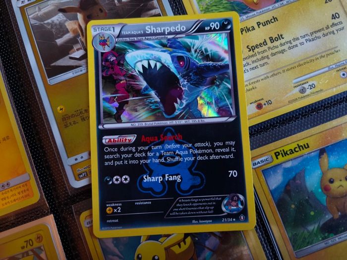 Team Aqua's Sharpedo ! Holo Rare ! from Double Crisis Set ! 2015 ! Pokemon Card !