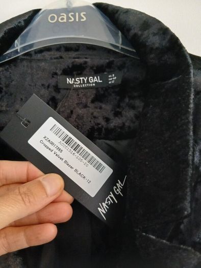 Black velvet blazer NEW