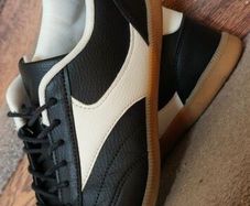 Trainers size 7