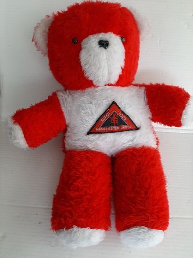vintage man United teddy and cap and armbands from early 80,s