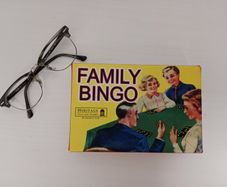 Retro 1950s-style Family Bingo set