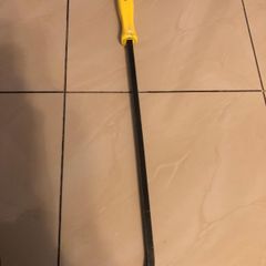 snap on  pry bar yellow