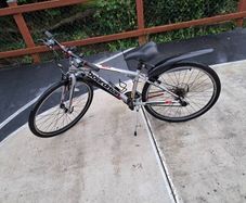 hybrid bike
