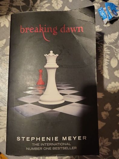 Twilight Saga Complete 4 Book Set Stephenie Meyer
