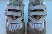New Balance Girls Trainers (Size 9 UK)