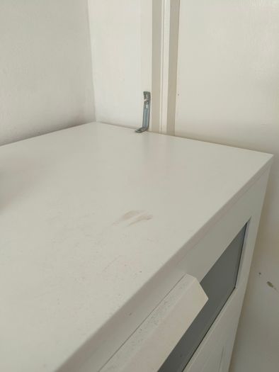 Chest of drawers